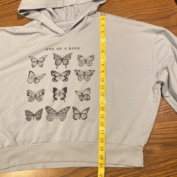 Baby Blue Cropped Boxy Oversized Butterfly Hoodie XL π2 for $30π - Picture 8 of 10